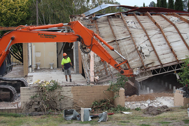 demolition 16mar 1.jpg demolition 16mar 1.jpg